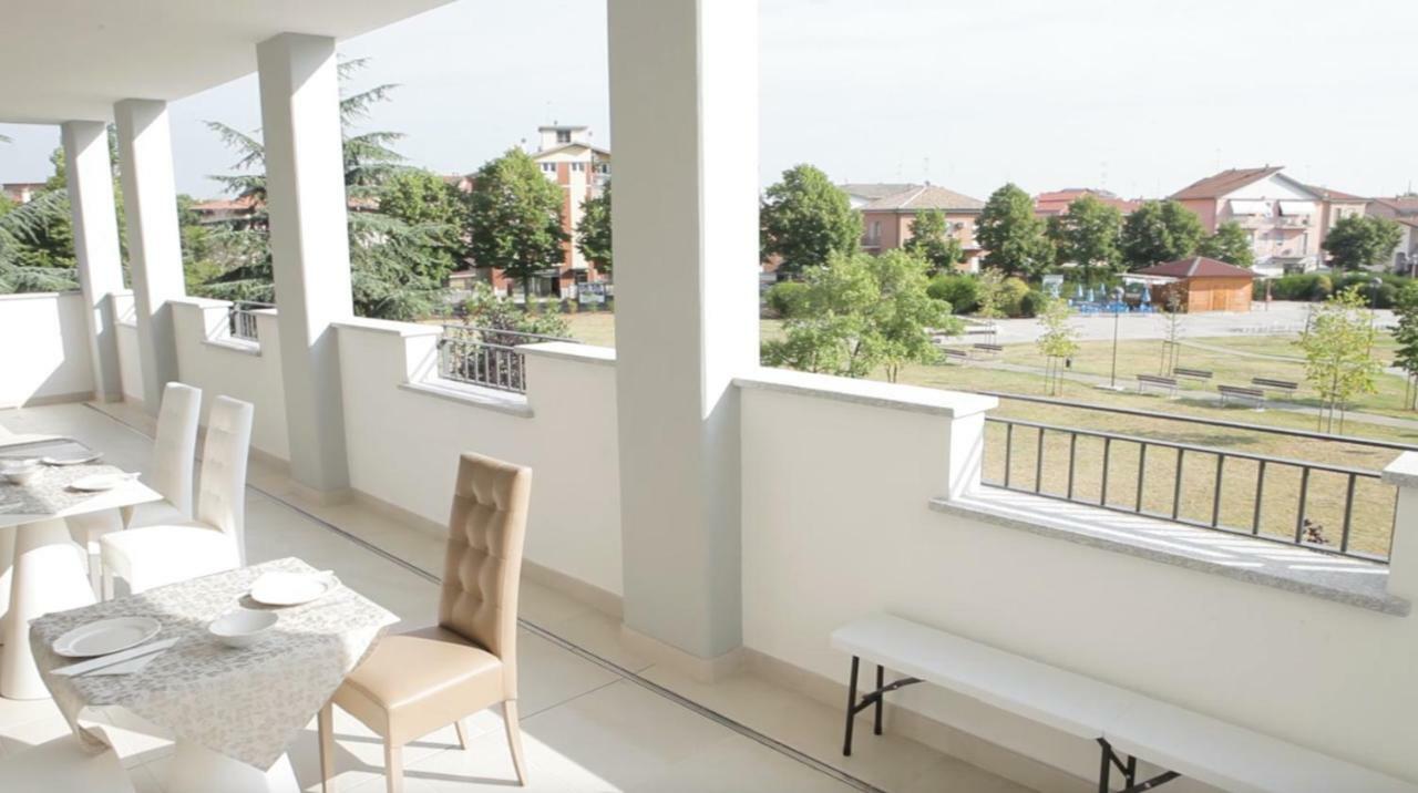 Affittacamere Piacenza Palace Eksteriør billede